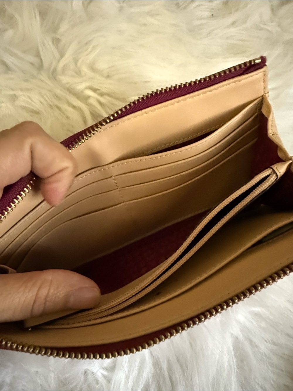kate spade burgundy leather wristlet wallet - Picture 8 of 8